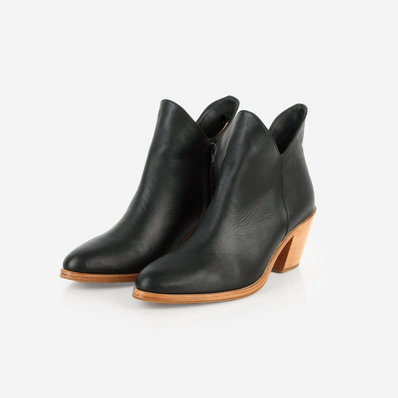 The Two Point Five Ankle Boot Black Water Resistant