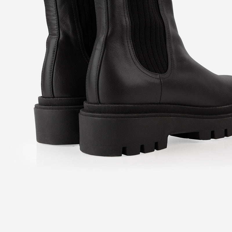 The Alpine Chelsea Boot Black