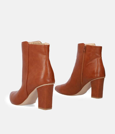 Chic Brown Block Heel Ankle Boots