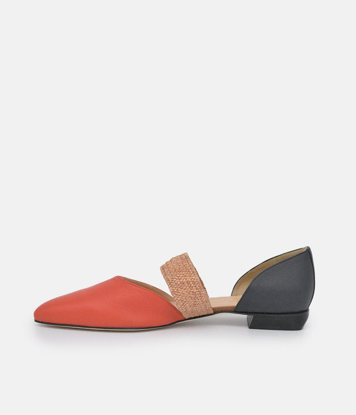 BRUNATE Chic Cut Out Flats