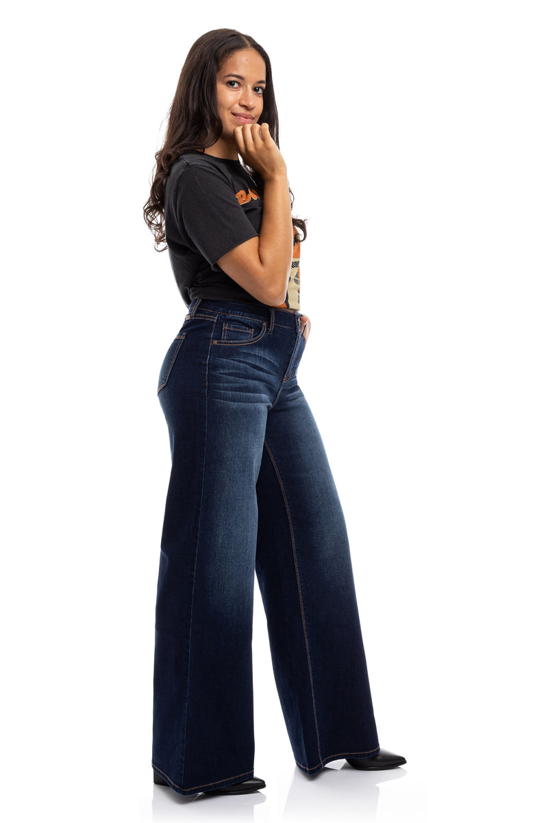 33" High Rise Wide Leg in Lennox