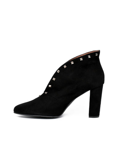 Gorgeous Black Suede Curvy Sky High Shoe Boot