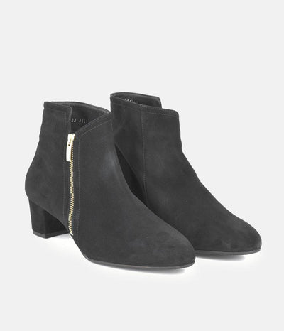 Cinderella Shoes Classic Block Heel Ankle Boots