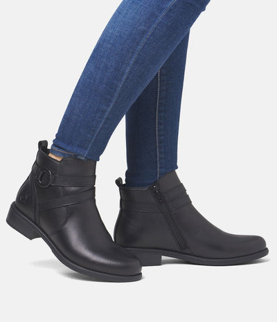 Remonte Classic Black Leather Ankle Boots