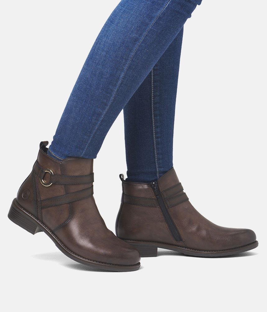 Remonte Classic Brown Leather Ankle Boots