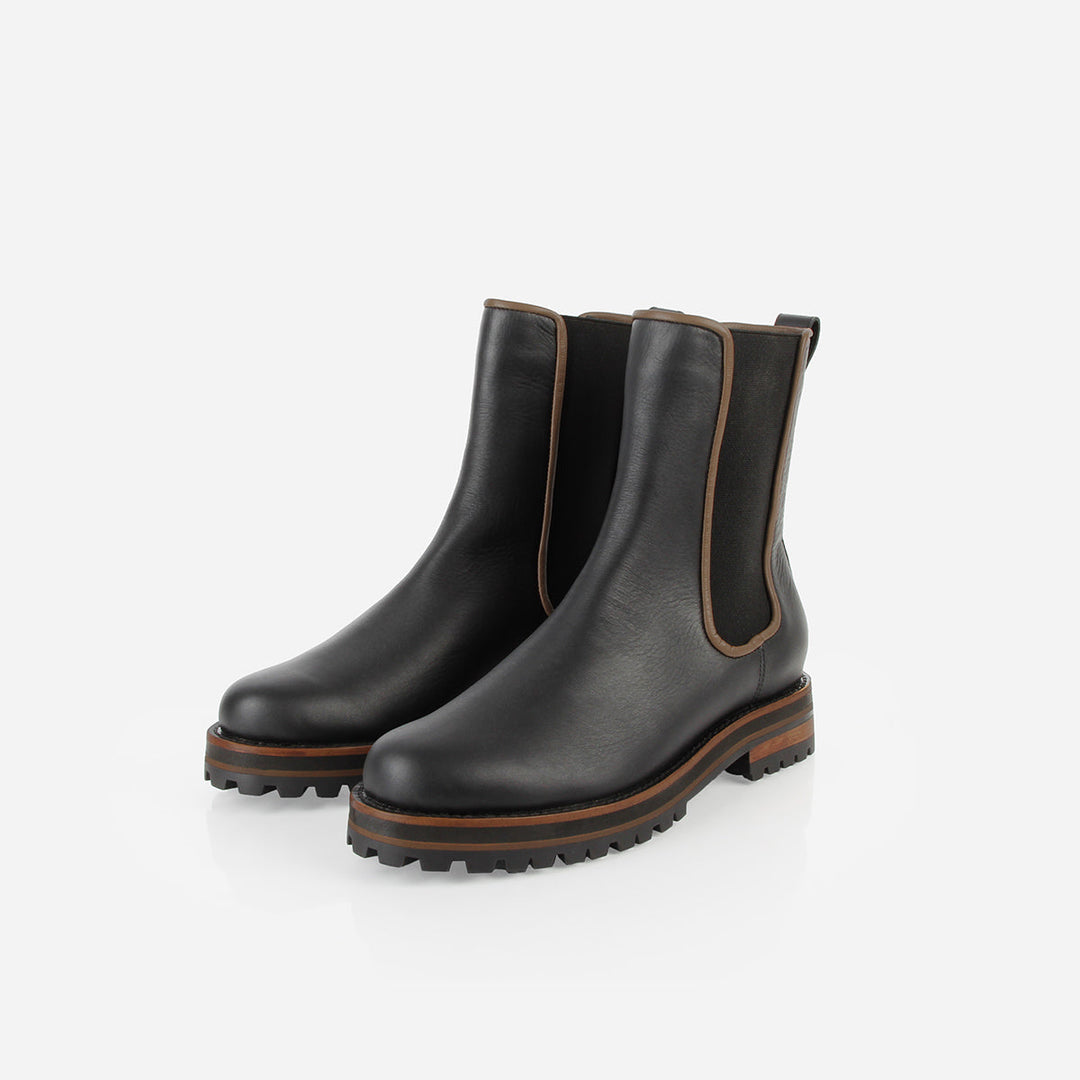 The Decade Chelsea Boot Black Water Resistant