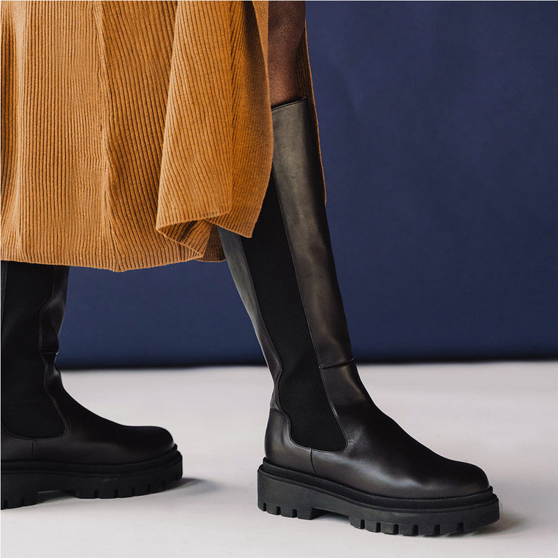 The Elevate Chelsea Boot Black