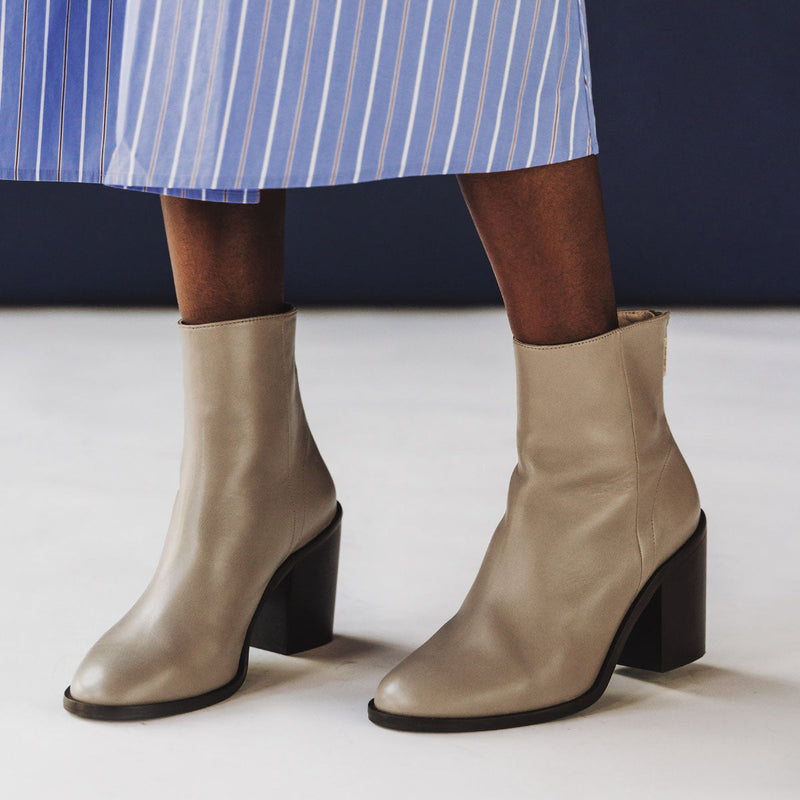 The High Street Ankle Boot Dove Grey