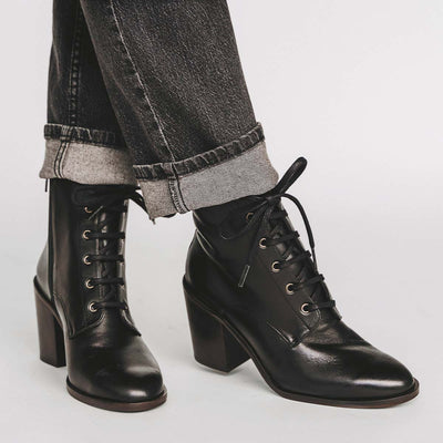 The High Street Lace-Up Boot Black