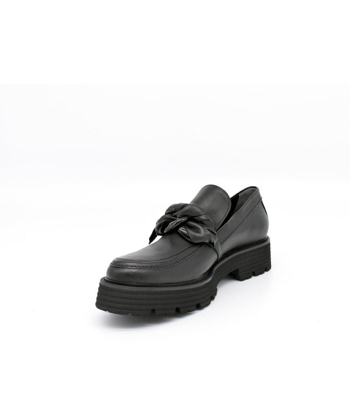 Kennel & Schmenger Gorgeous Black Leather Loafers