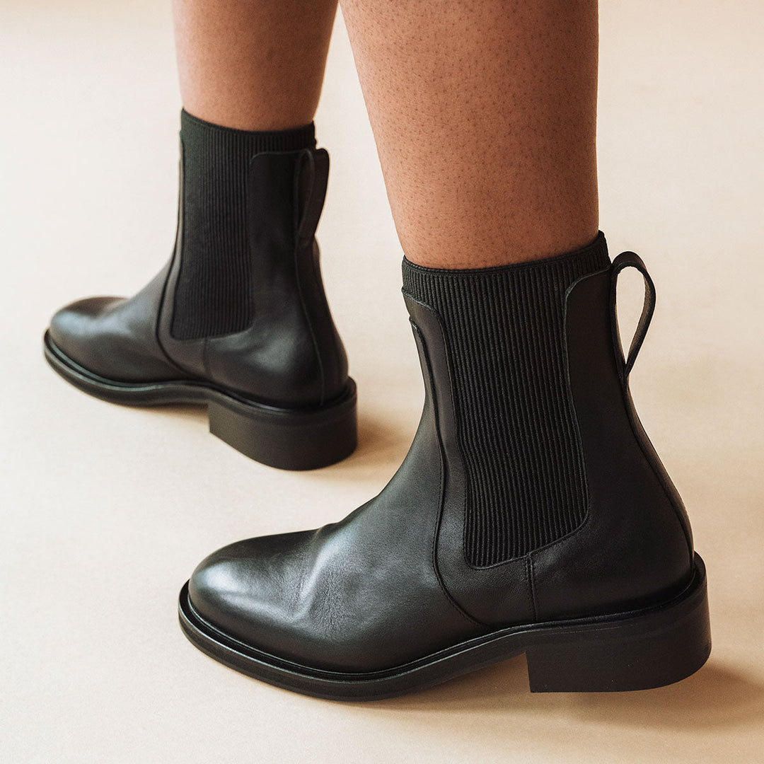 The Metro Chelsea Boot Black