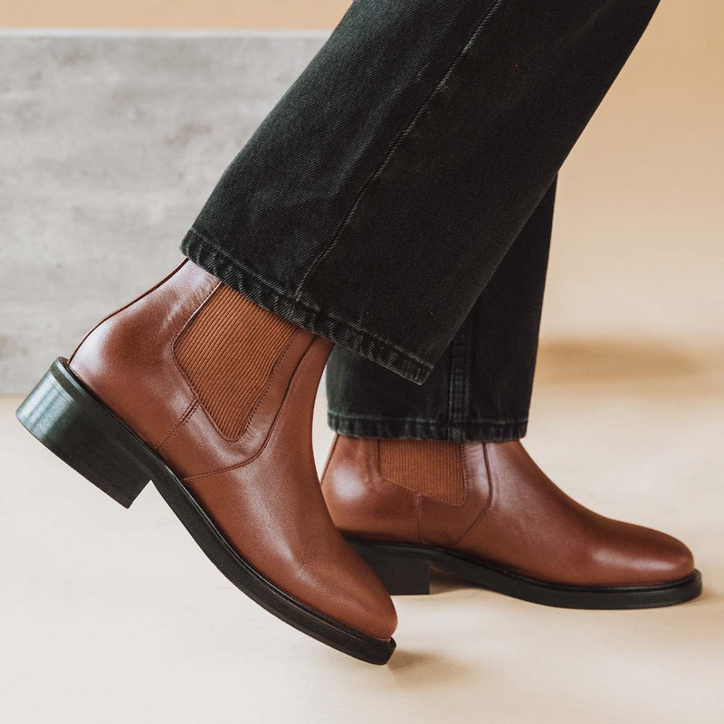 The Metro Chelsea Boot Riding Brown