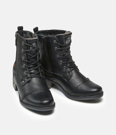 Mustang Classic Black Lace Up Ankle Boots