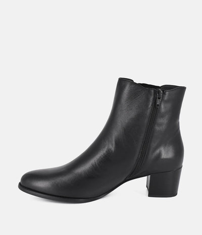 PieSanto Stylish Black Leather Ankle Boots