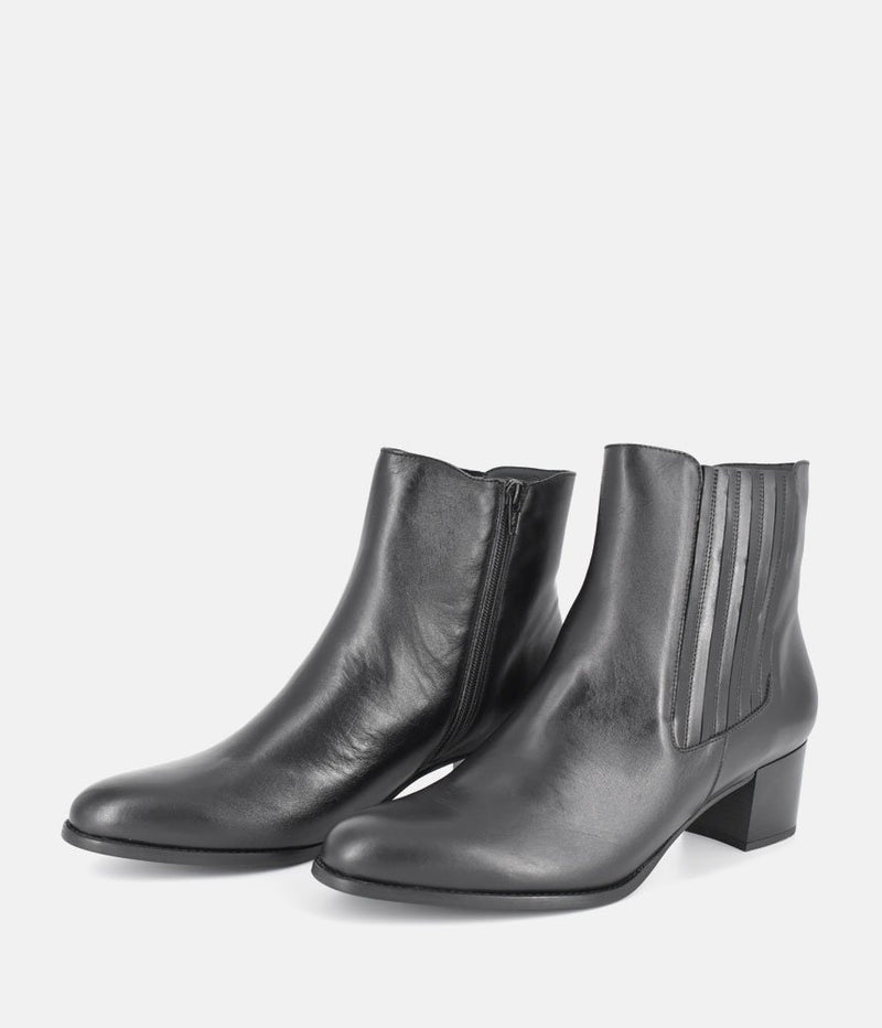 PieSanto Stylish Black Leather Ankle Boots