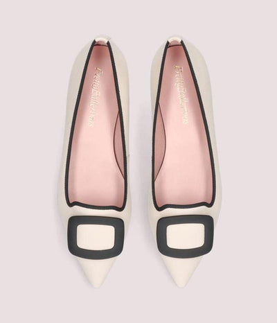 Pretty Ballerina – Chic Monochrome Pointy Toe Flats