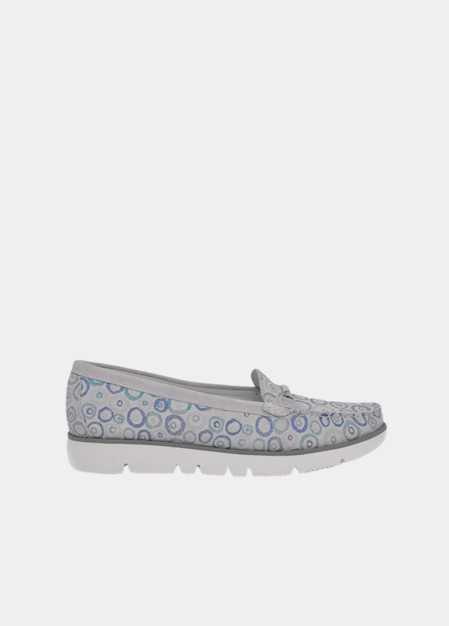 Vittoria Mengoni Gorgeous Grey Circle Loafers