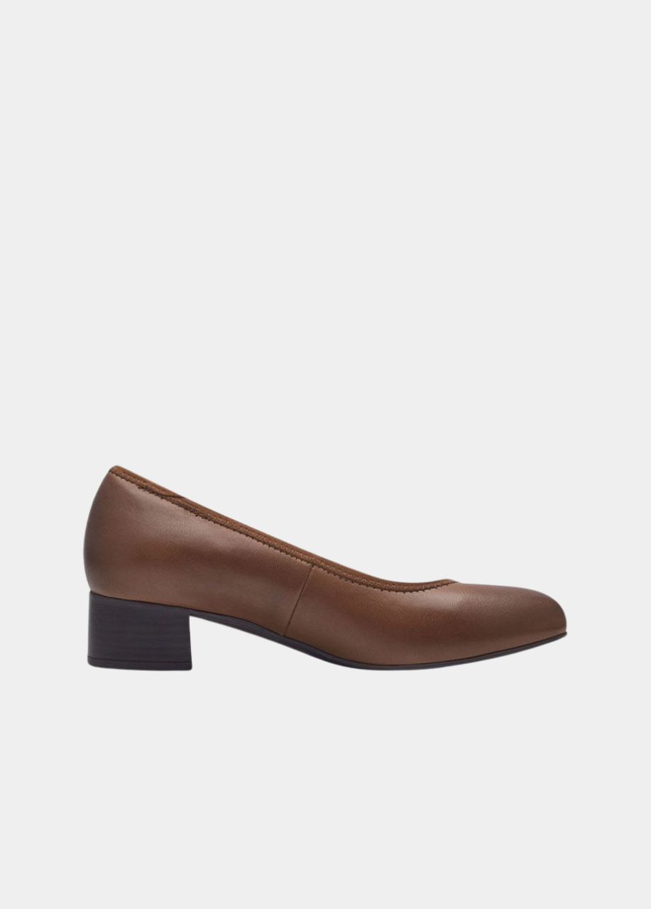 Tamaris Versatile Brown Leather Wide Fit Court Shoes