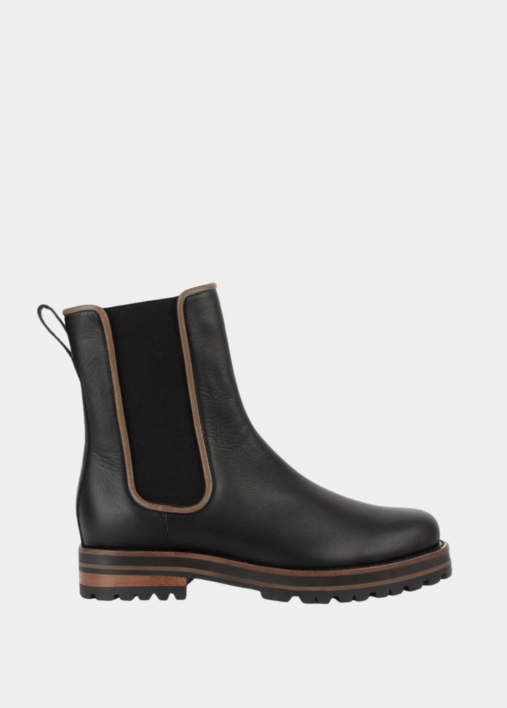 The Decade Chelsea Boot Black Water Resistant