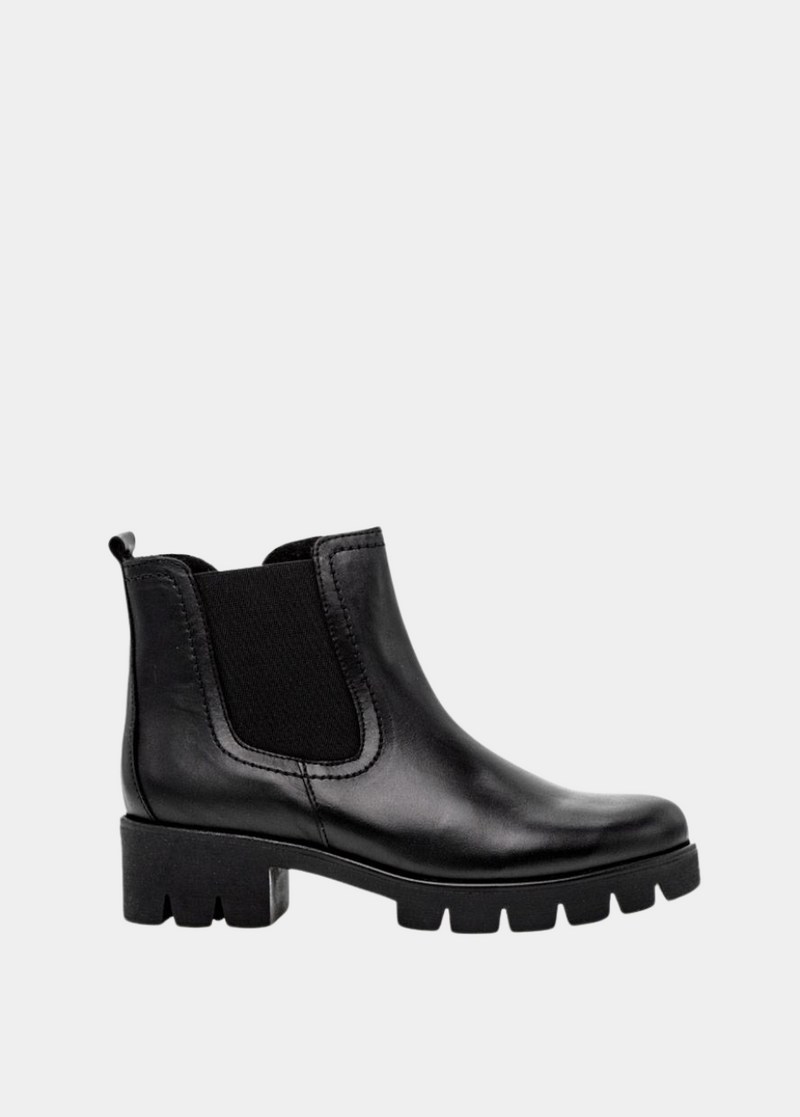 Gabor Chic Black Leather Ankle Boots