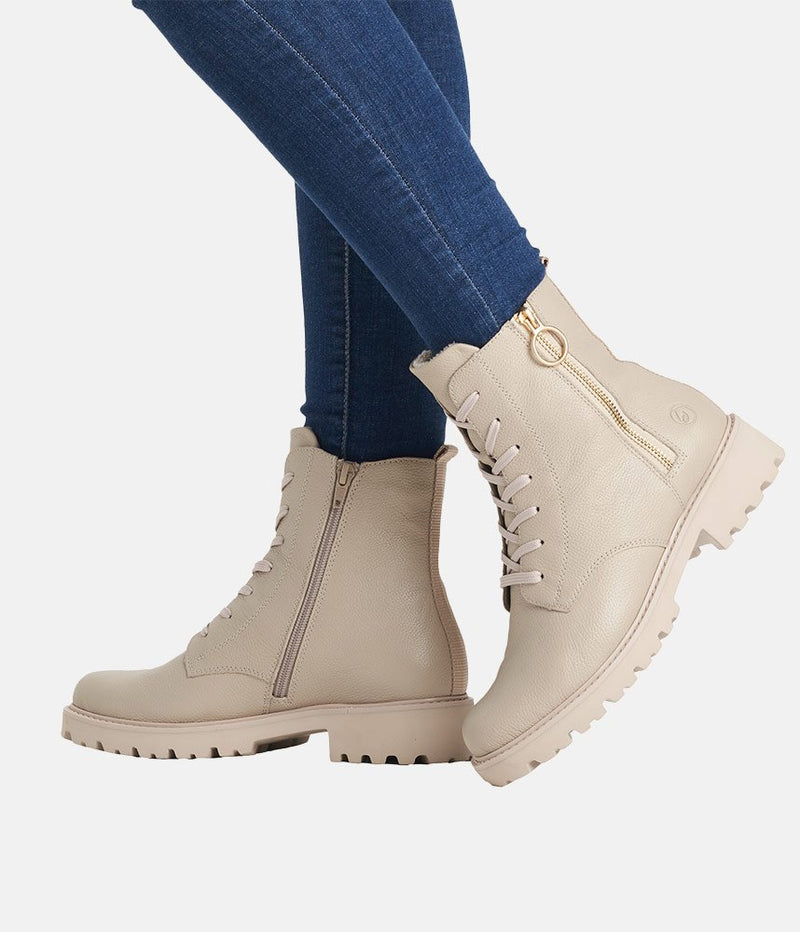 Remonte Stylish Chunky Cream Ankle Boots