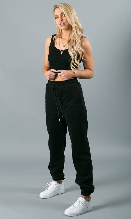 Sweatin' Me Sweatpants - Black