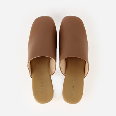 The West Coast Clog Praline