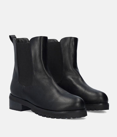 Versatile Black Chelsea Style Ankle Boots