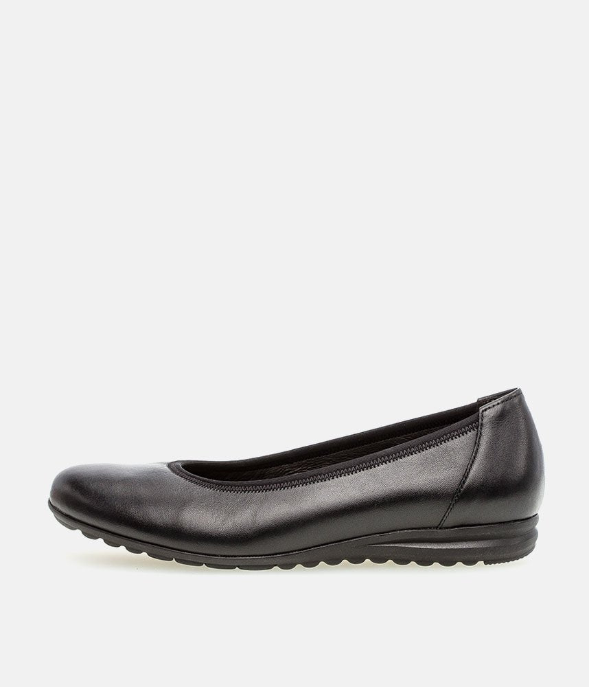 Gabor Versatile Black Leather Flats