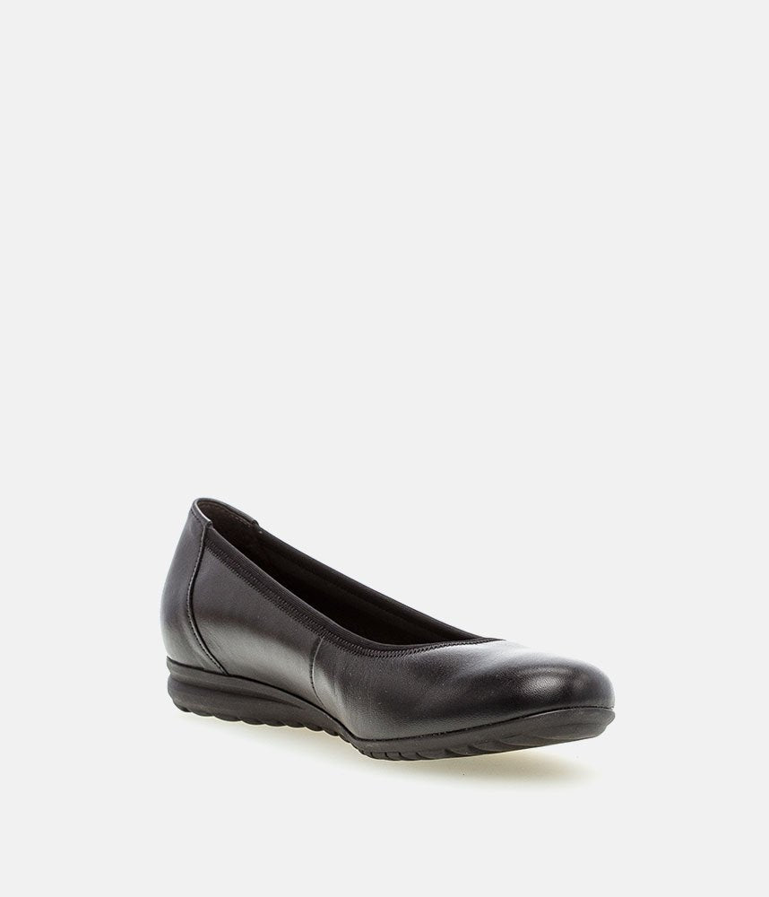 Gabor Versatile Black Leather Flats