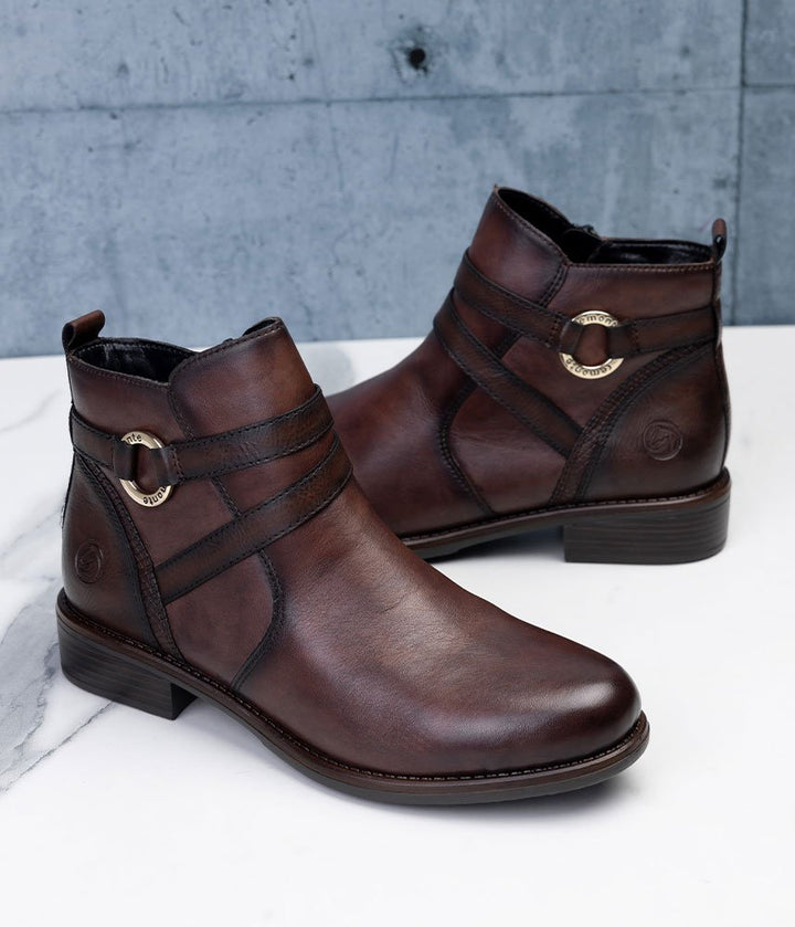 Remonte Classic Brown Leather Ankle Boots