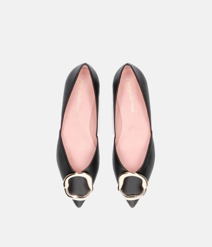 Pretty Ballerina – Chic Black Pointy Toe