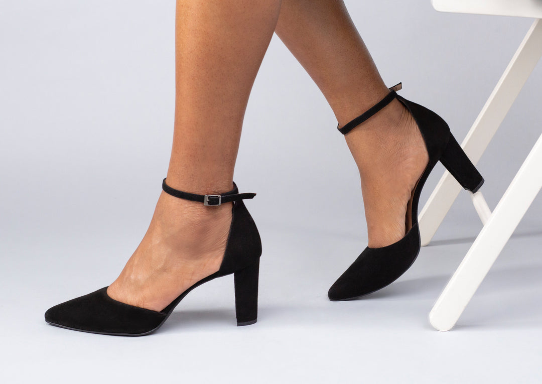 Seville Block Heel Pump — Noire