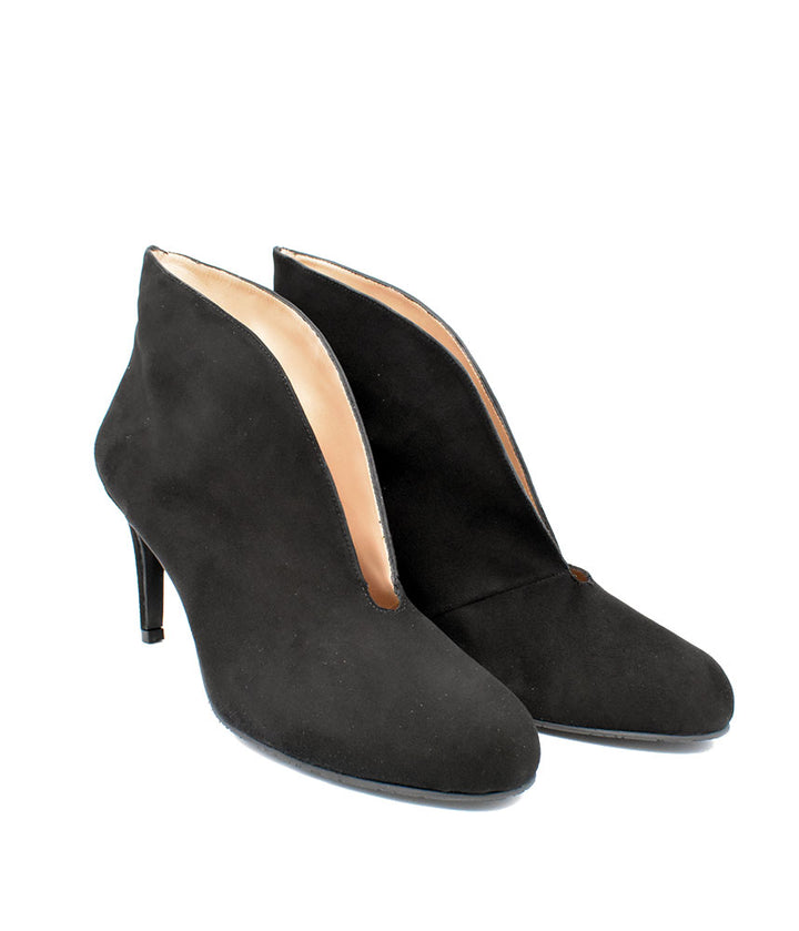 Elegant Black Suede V Cut Heeled Shoe Boot