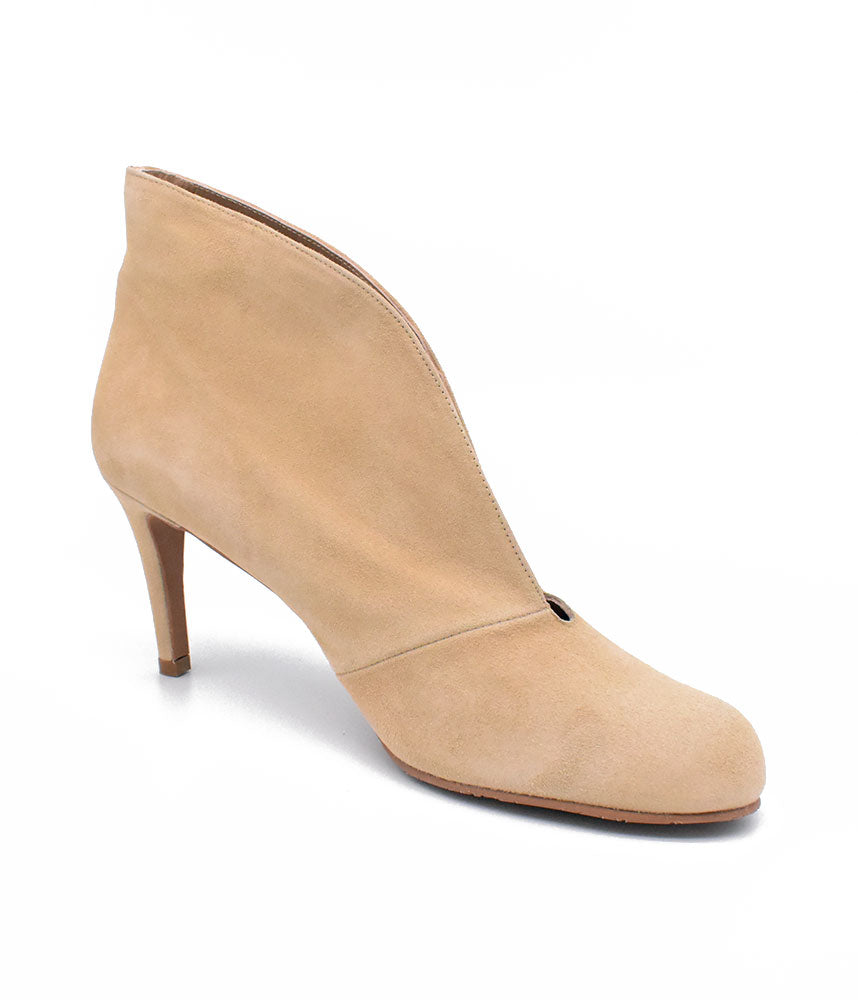 Elegant Beige Suede V Cut Heeled Shoe Boot